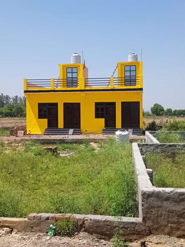 Keshavpuram Vatika Near Maripath Railway Stations Greater Noida West
